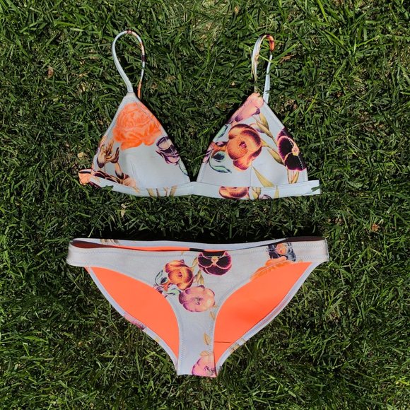 Authentic Triangl Petra Lilac Bikini Set - Picture 1 of 4